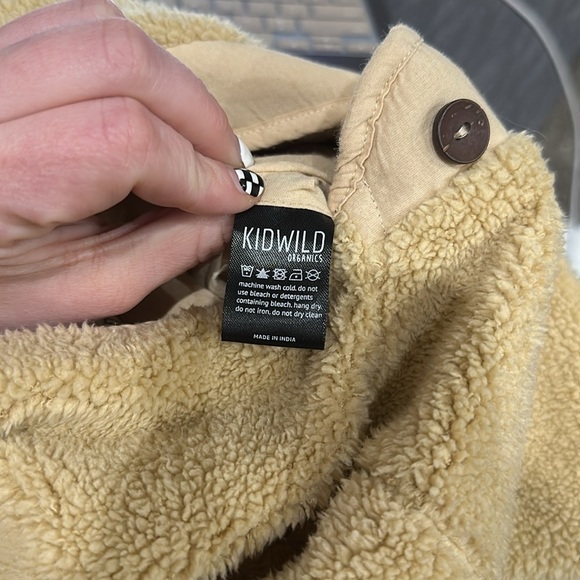 Kid wild toddler strap overlay hooded jumpsuit tan button up size 18-24 months - Picture 3 of 5